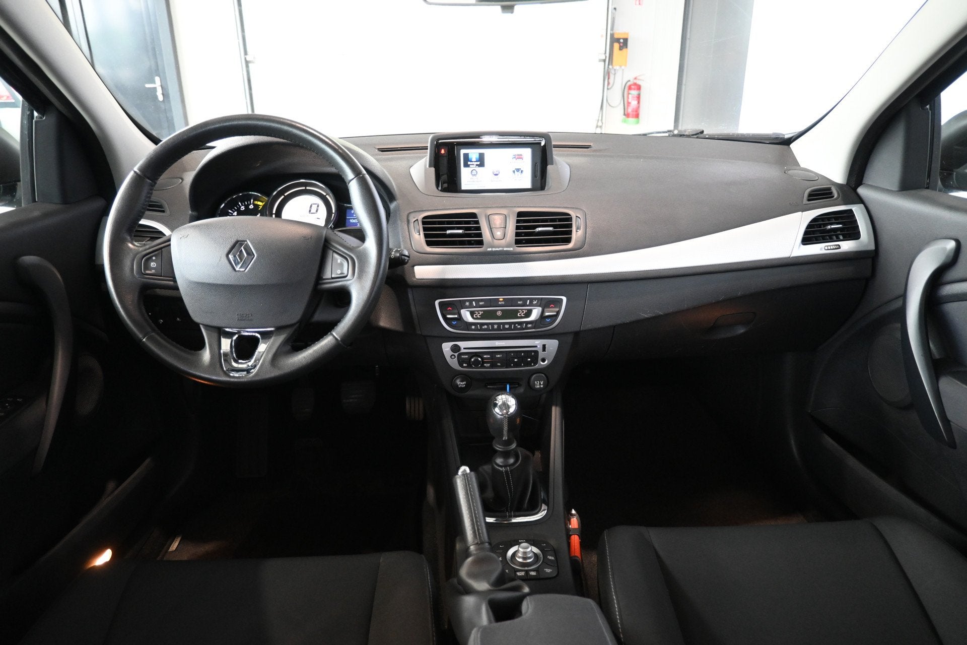 Renault Mégane Estate 1.2 TCe Authentique Nap! Clima Naviga, Auto's, Voorwielaandrijving, Euro 5, Stof, Gebruikt