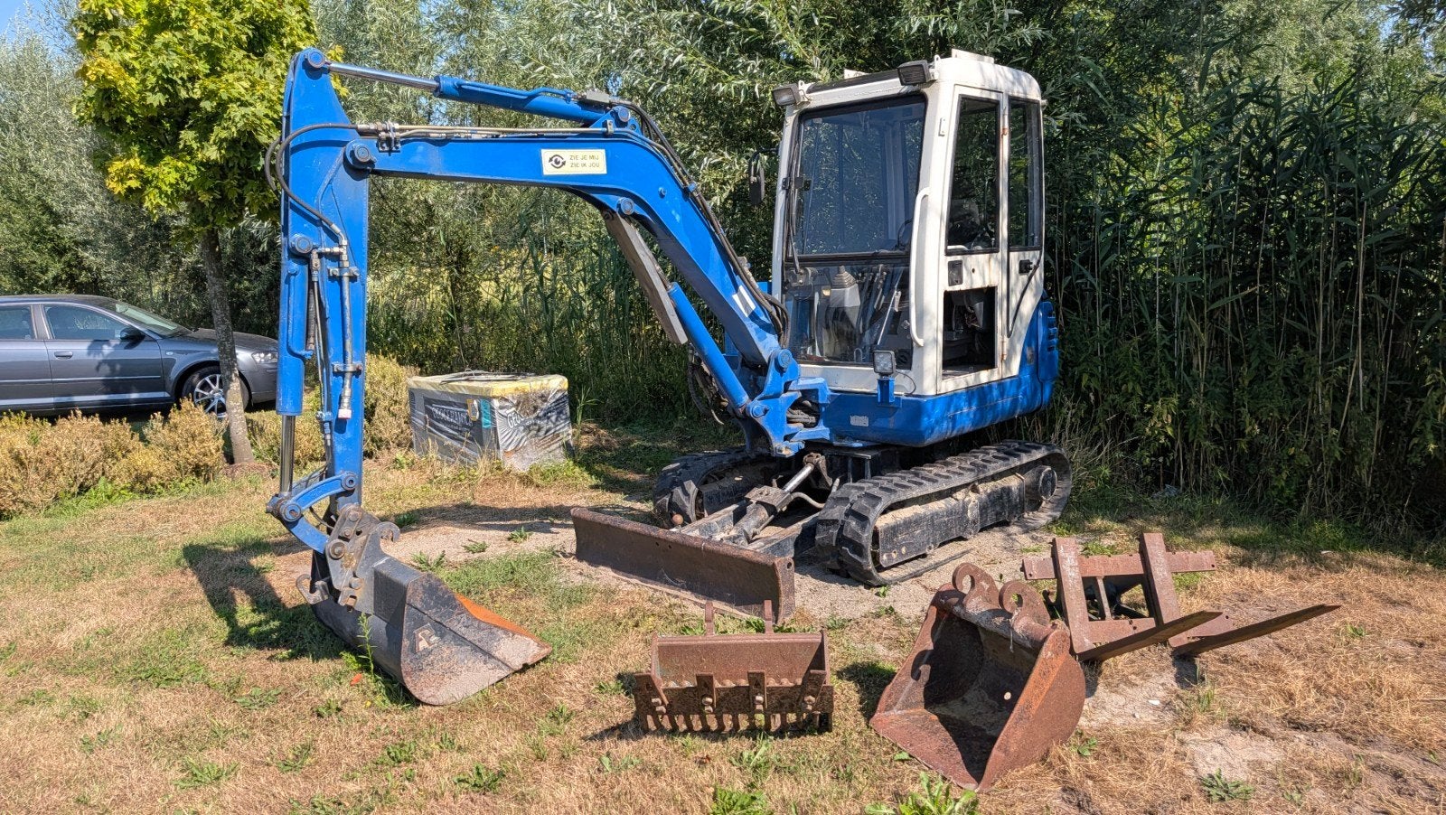 Kubota kx61 2,6 ton minigraver 2004 met bakken en lepels, Ophalen, Graafmachine