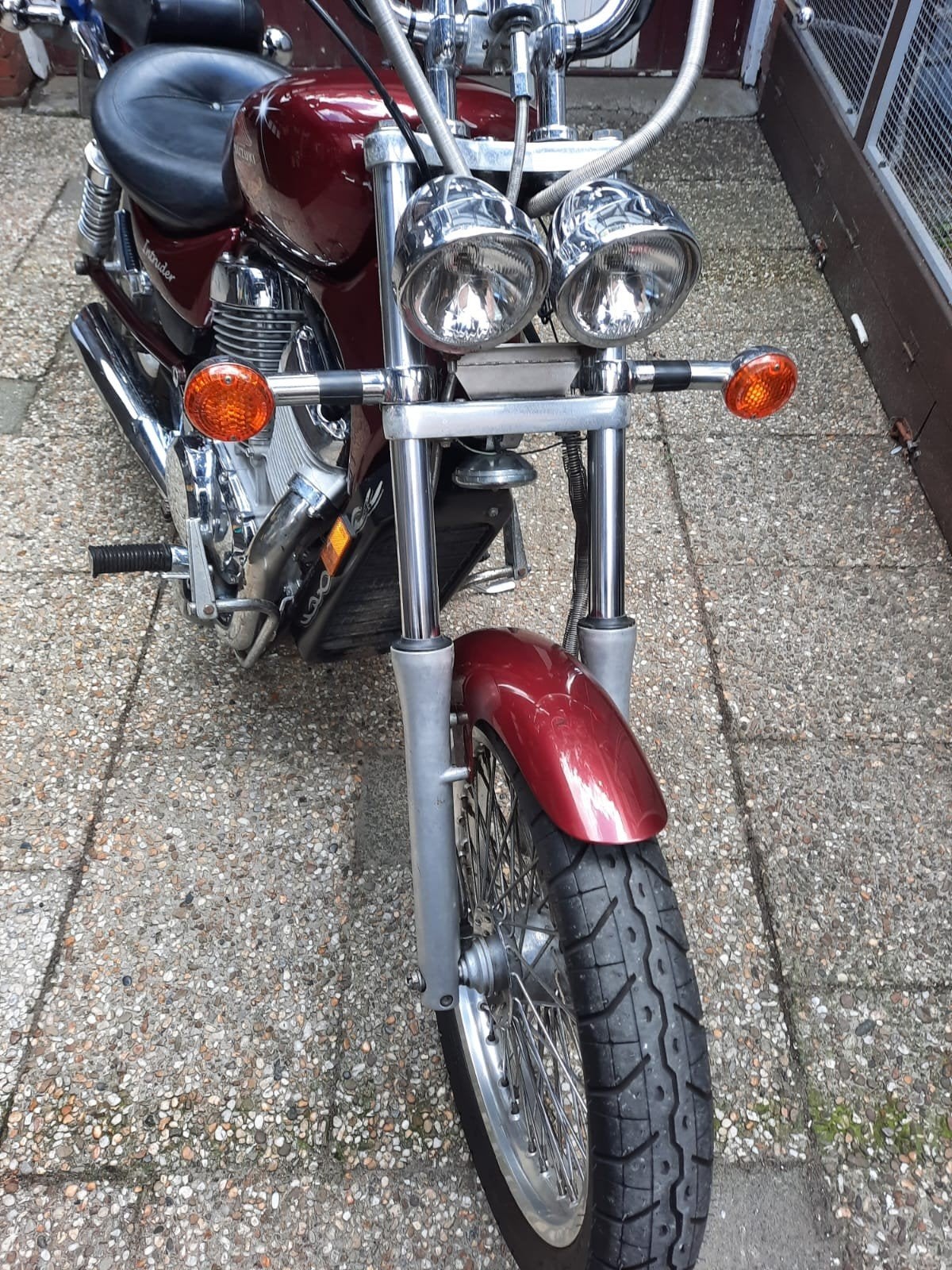 Suzuki Intruder Chopper - Klassieke stijl, rijplezier!, Particulier, Chopper