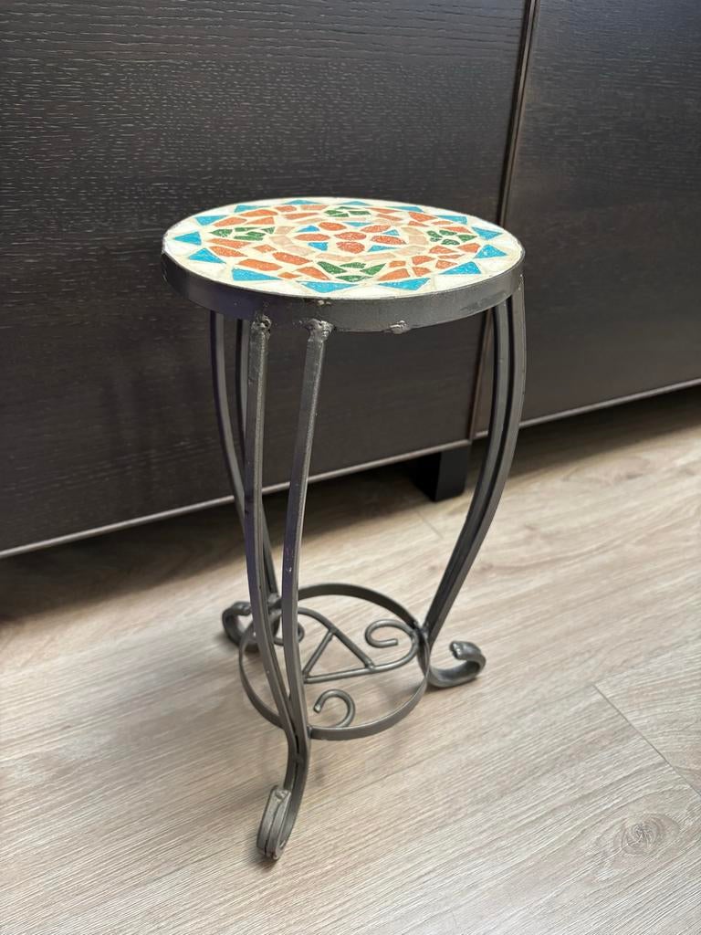 Metalen bijzettafel met mozaïek blad - Rond, 40 cm hoog, Ophalen, Minder dan 45 cm, Minder dan 55 cm, Gebruikt