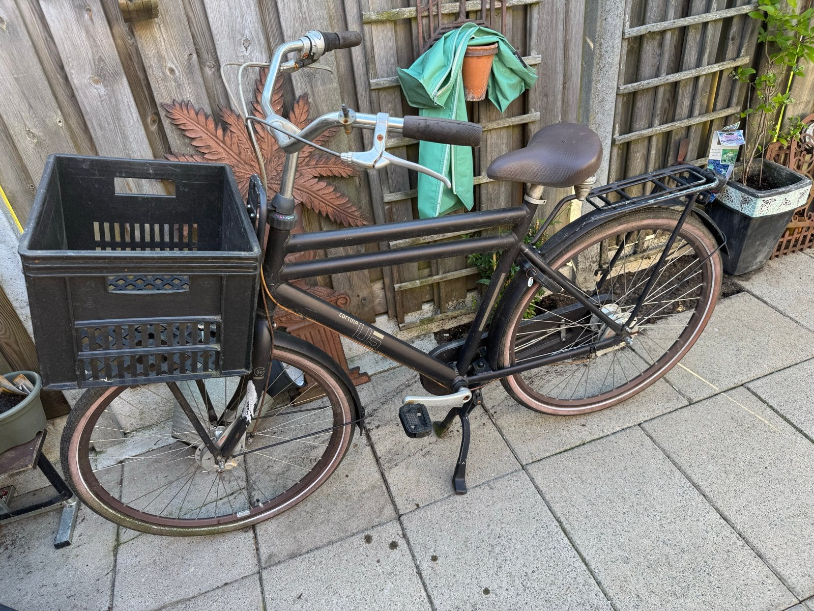 Stevige Batavus fiets met voordrager en krat, Fietsen en Brommers, Ophalen, Gebruikt, Versnellingen, Batavus