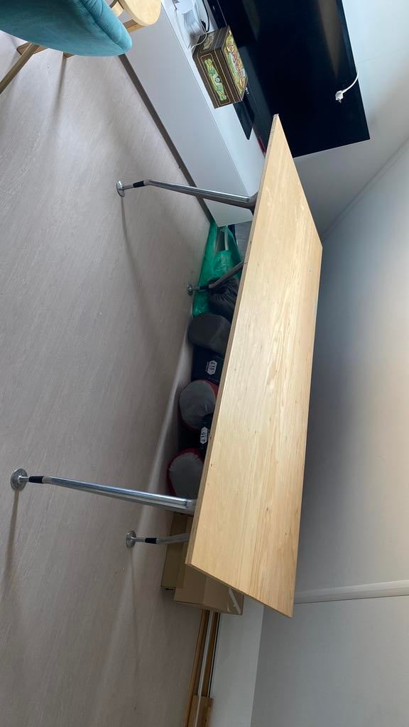 Groot bureau, Ophalen, Zo goed als nieuw