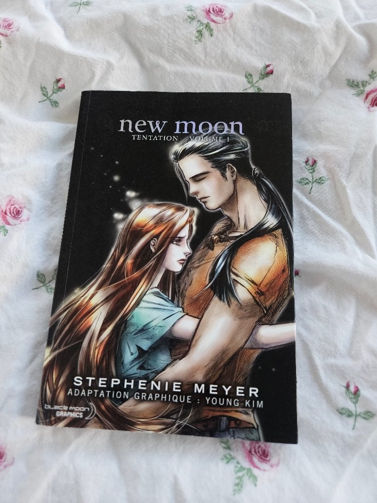 Twilight new moon graphic novel, Ophalen of Verzenden, Gelezen, Stephenie Meyer