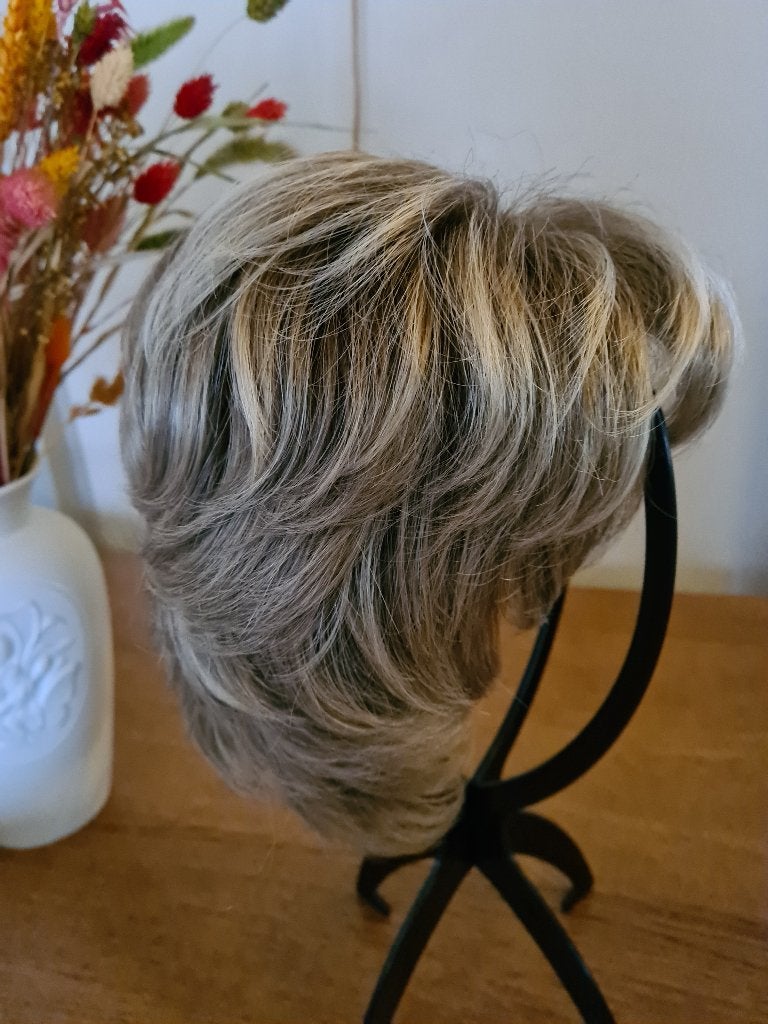 mooie pruik, Ophalen of Verzenden, Gebruikt, Pruik of Haarverlenging