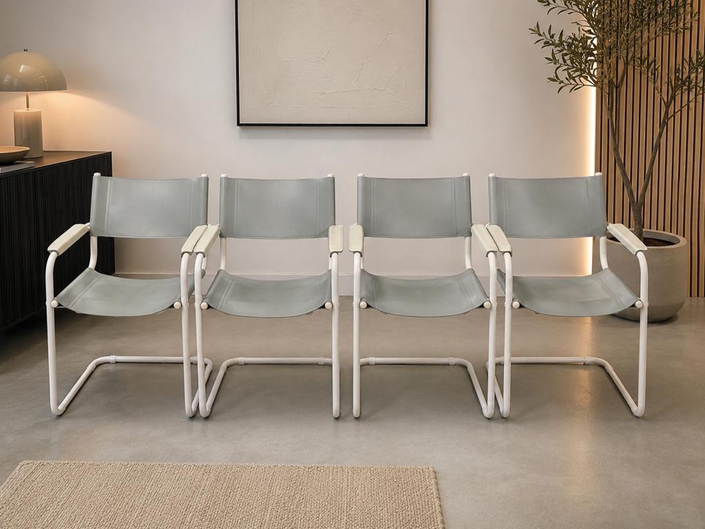 Bauhaus 4 x vintage slede  stoelen /, Ophalen, Zo goed als nieuw, Hout