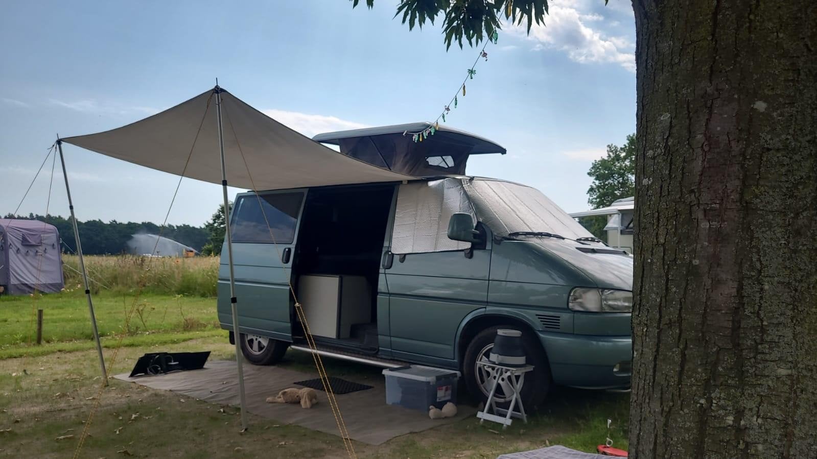 Volkswagen T4 2.5 TDI camperbus vraagprijs 6.500euro, Buscamper of Camperbus, Luifel, Volkswagen, Achteruitrijcamera