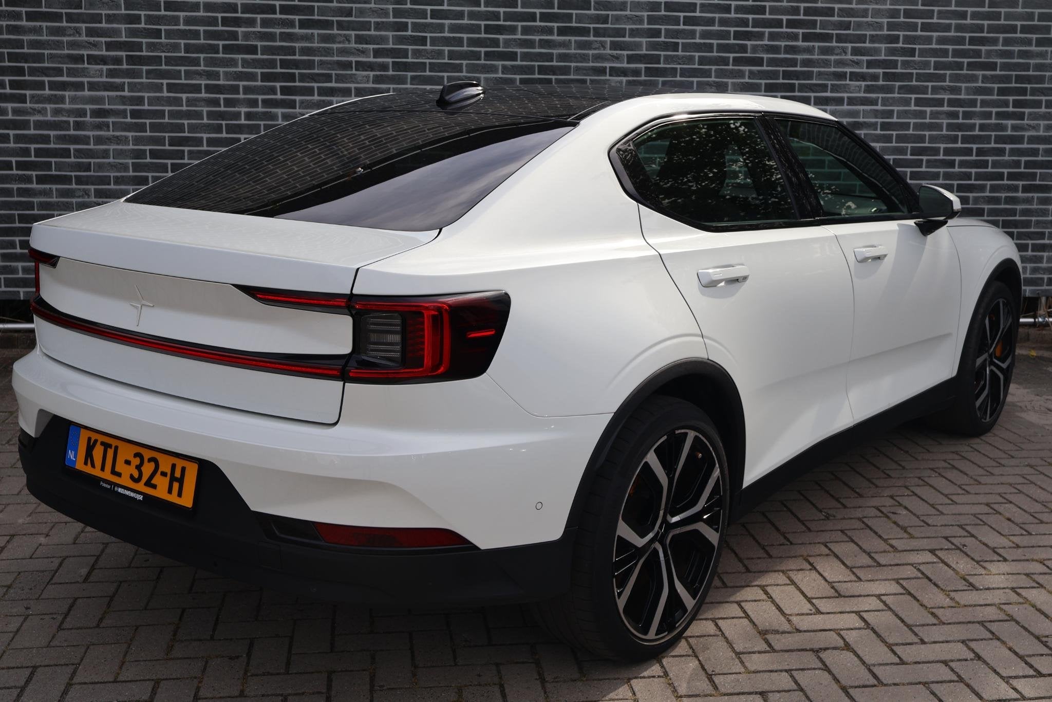 Polestar 2 Long Range Dual Motor AWD 78 kWh | SOH 90% | Perf, Auto's, Stof, Gebruikt, Wit, 487 km
