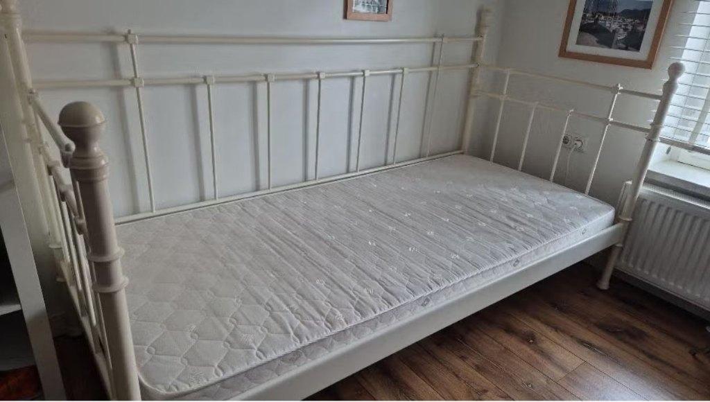Bed(bank) met matras, in zeer goede staat, 85 tot 100 cm, Zo goed als nieuw, 180 cm of meer, Ophalen
