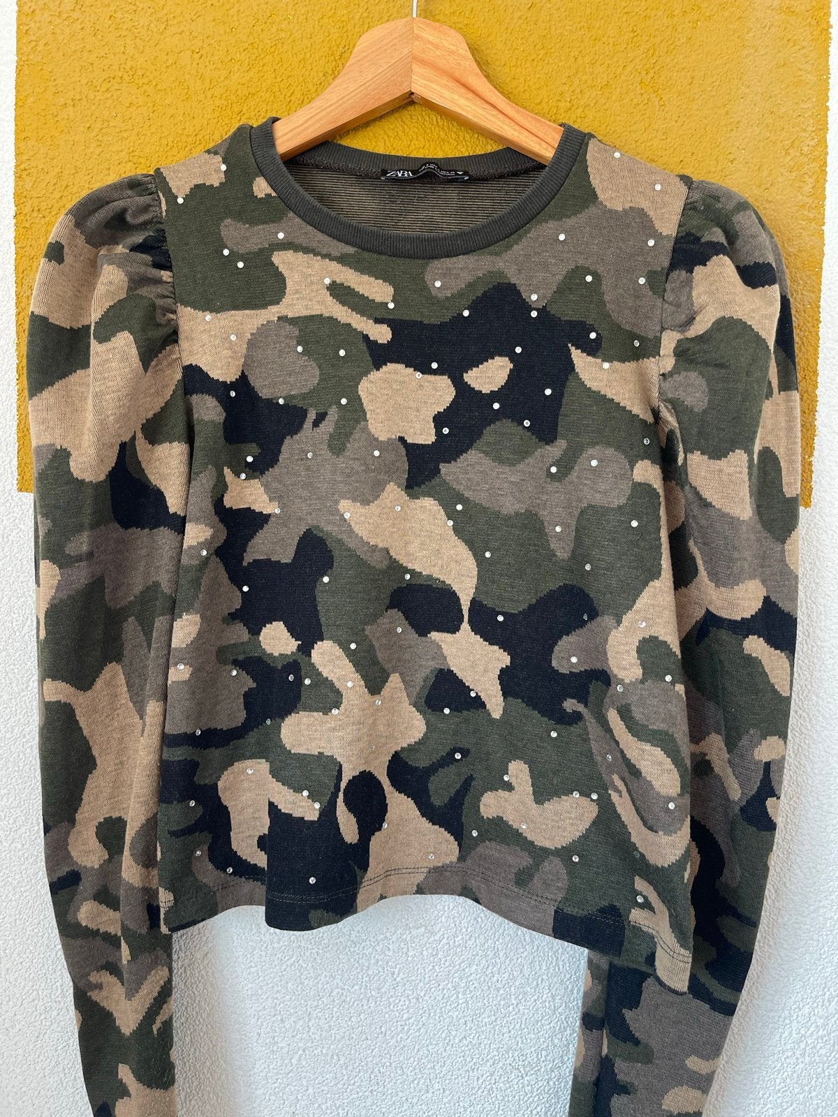 Zara Camouflage Trui met Pofmouwen en Steentjes Maat S, Ophalen of Verzenden, Zo goed als nieuw, Maat 36 (S), Groen