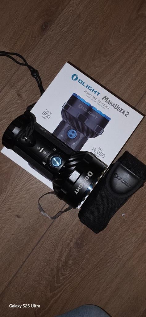 Olight Marauder 2 Zaklamp - Zo goed als nieuw, Ophalen of Verzenden, Zo goed als nieuw, Accu