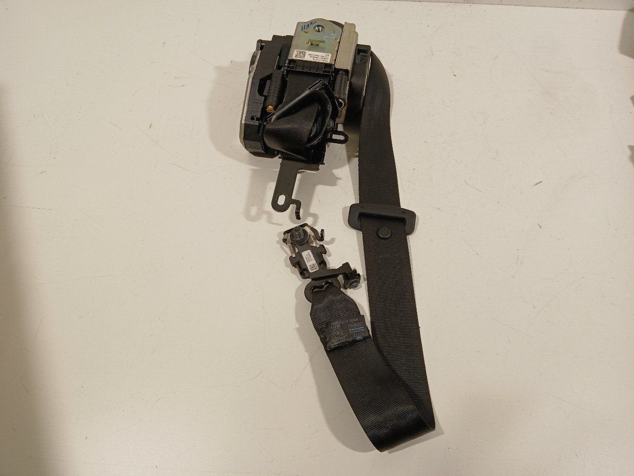Veiligheidsgordel rechts voor Volvo S60, Onderdelen@venauto.nl, Van der Ven Autorecycling B.V., Gebruikt, Ettenseweg 76, 4706 PB Roosendaal, The Netherlands