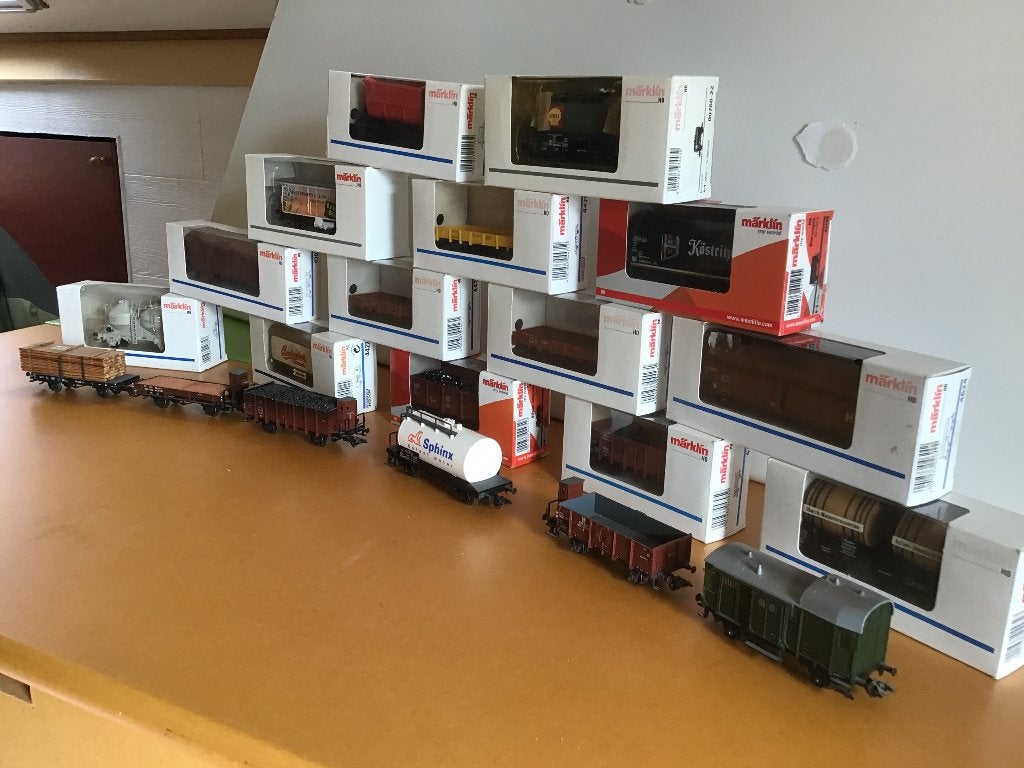 Te koop 20 wagons, Gelijkstroom of Wisselstroom, Wagon, Ophalen of Verzenden, Zo goed als nieuw