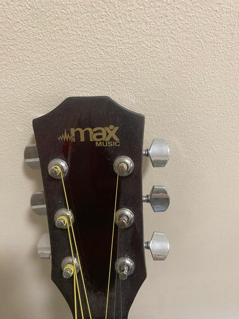 Gitaar western, Ophalen of Verzenden, Zo goed als nieuw, Western- of Steelstringgitaar, Met koffer