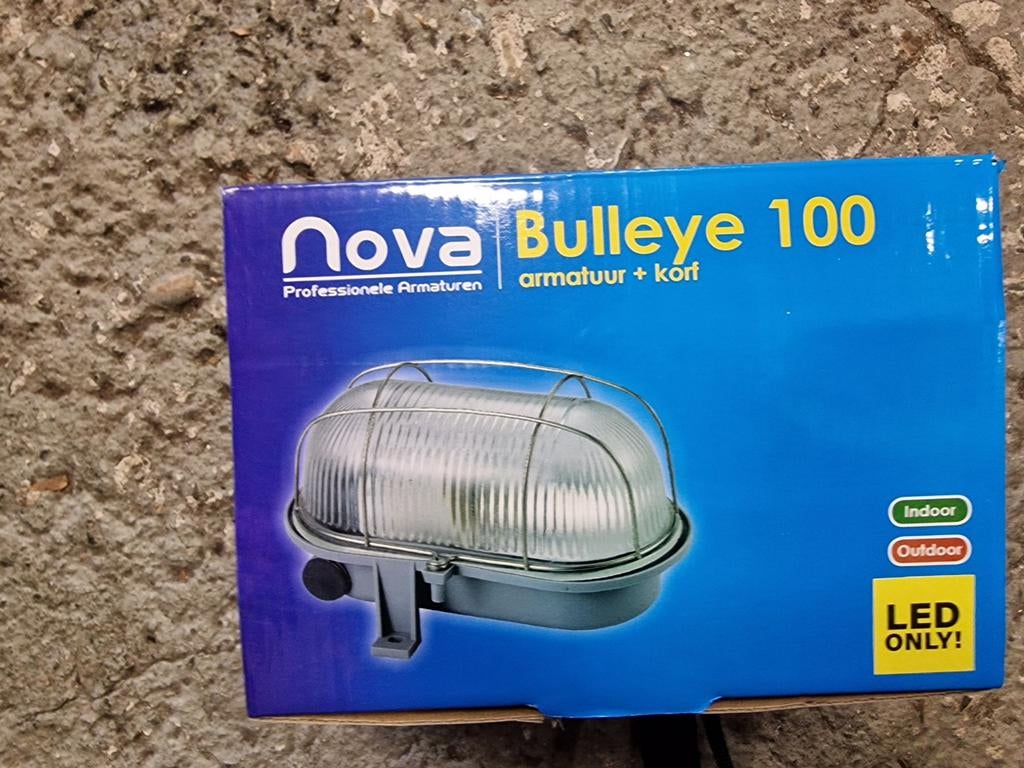 Nova Bulleye 100 LED Buitenlamp met Korf, Ophalen of Verzenden, Nieuw, Industrieel, Robuust