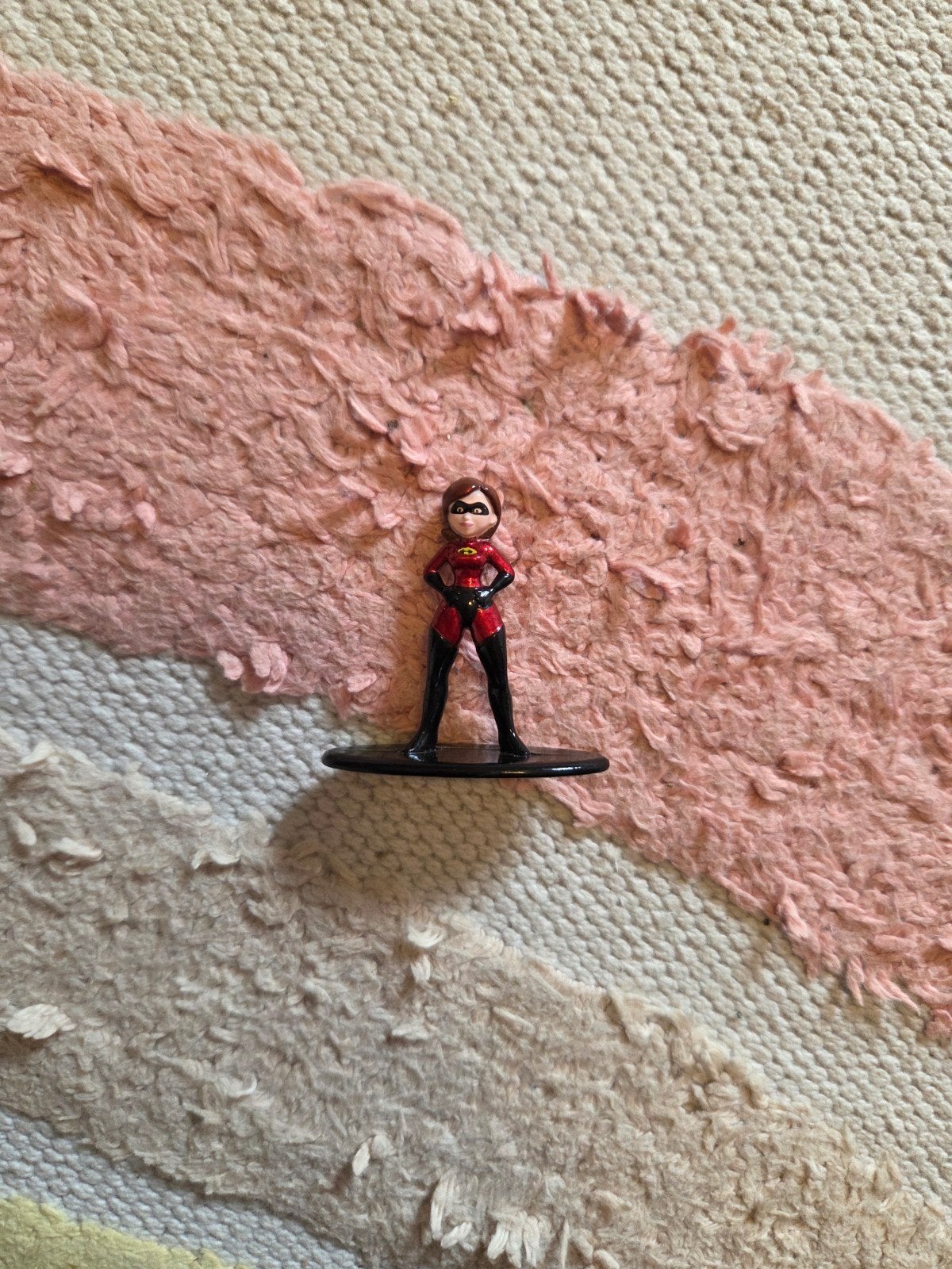 Elastigirl van The Incredibles metalen poppetje
Pixar Disney, Ophalen of Verzenden, Overige materialen, Overige merken