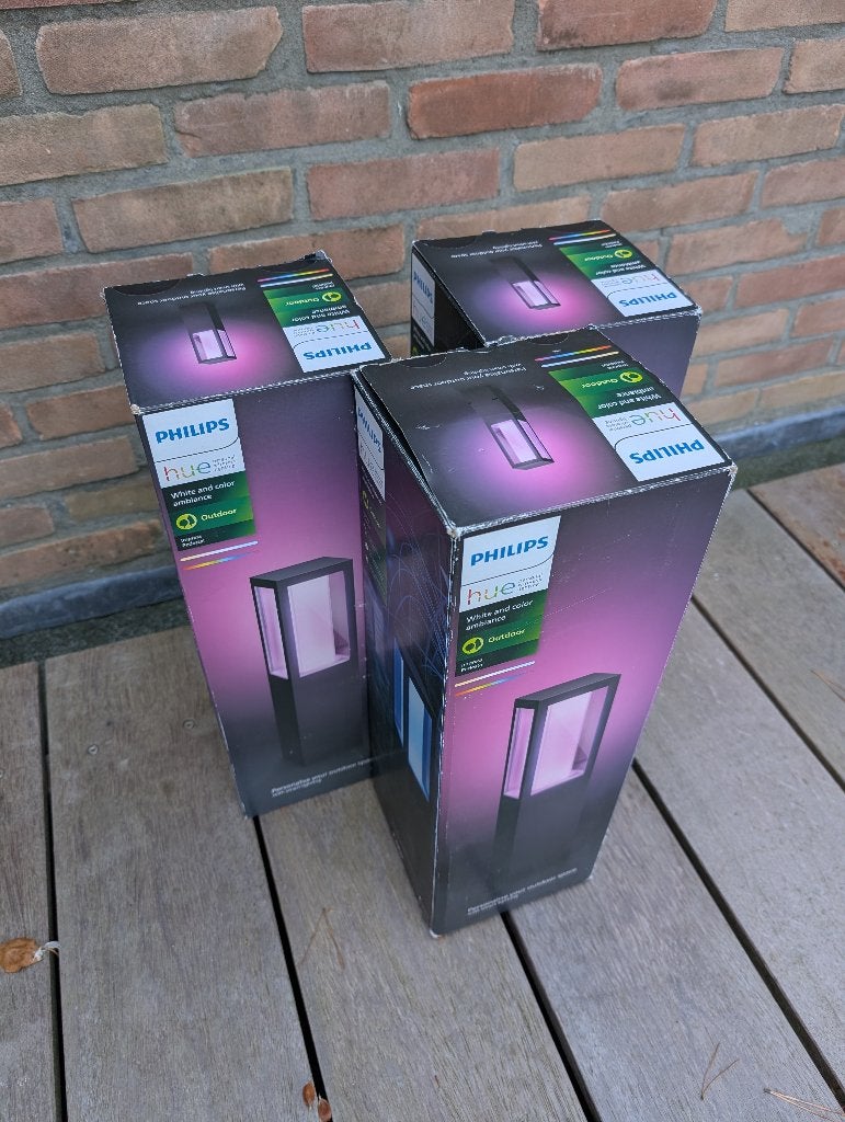 Philips Hue Impress Buitenlamp Sokkel 230V  (3 stuks), Overige fittingen, Ophalen of Verzenden, Zo goed als nieuw, Glas