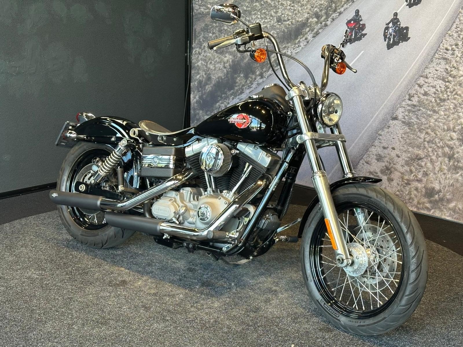 Harley-Davidson FXDB Street Bob (bj 2009), Laan van Vredenoord 33
2289 DA  RIJSWIJK, NL, Bedrijf, Overig, Sales@harleydavidsonrotterdam.nl
