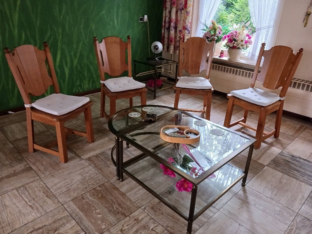 Te koop 4 eetkamerstoelen blank eiken, Huis en Inrichting, Stoelen, Ophalen, Gebruikt, Overige kleuren, Landelijk