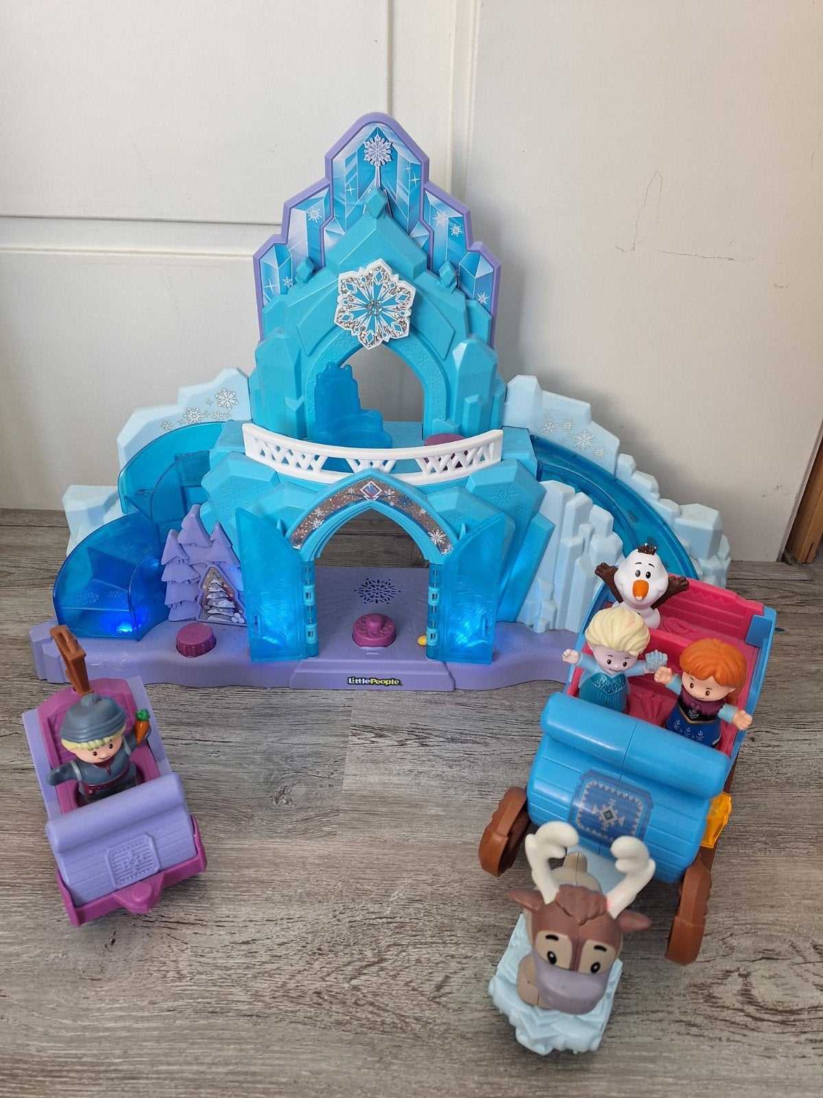 Frozen paleis met licht/geluid incl Elsa Anna etc, Ophalen