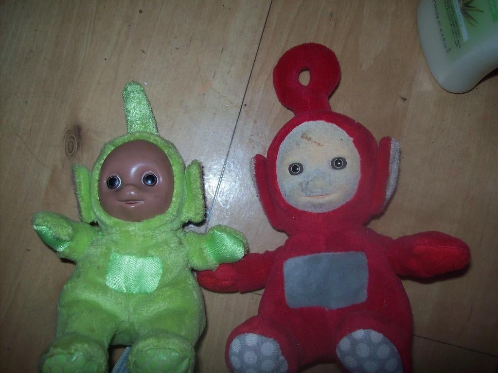 Teletubbie rood en  groen, Verzamelen, Ophalen of Verzenden, Gebruikt, Pop