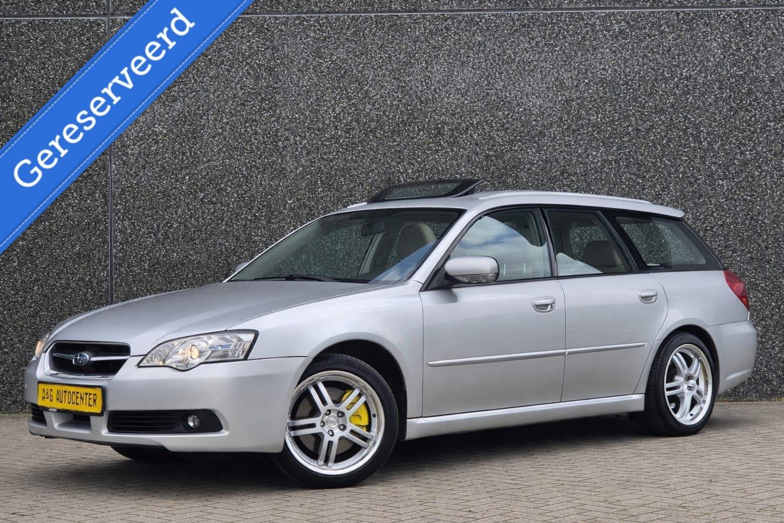 Subaru Legacy Touring 3.0R AWD Executive/245PK/Pano/Trekhaak, Auto's, Automaat, Dealer onderhouden, Gebruikt, Legacy