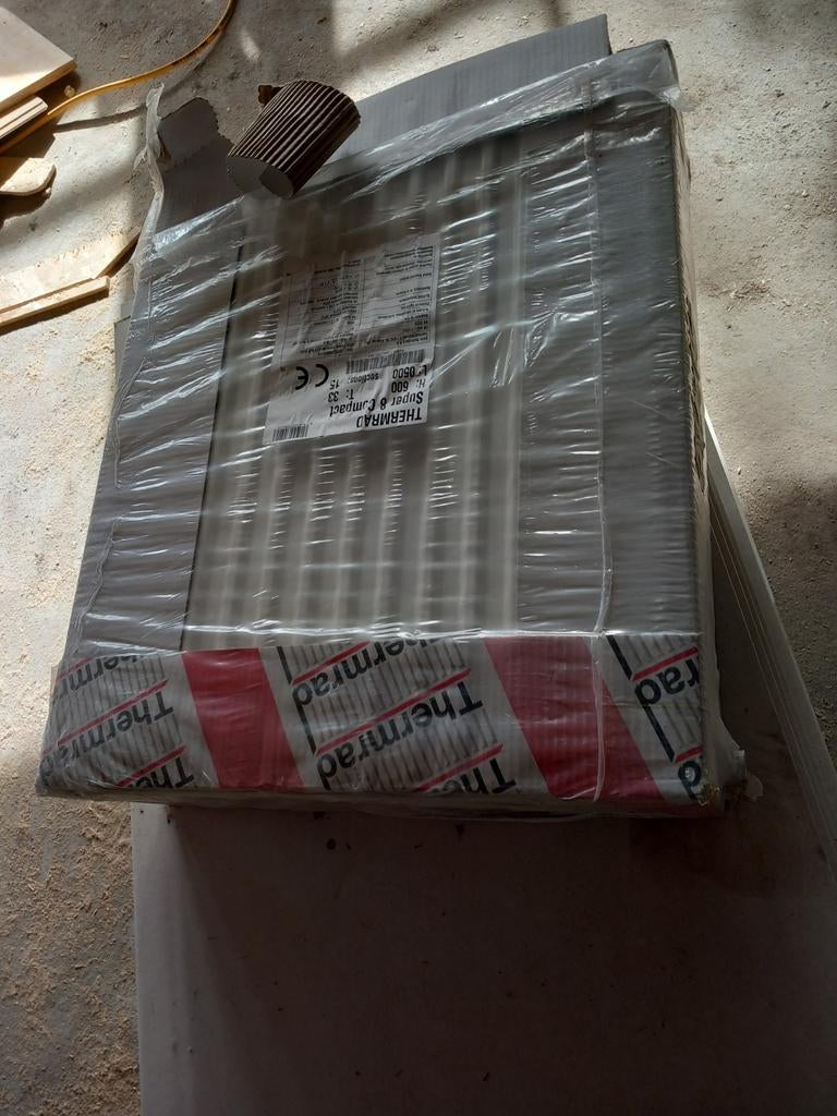 Radiator t33, Ophalen, Nieuw