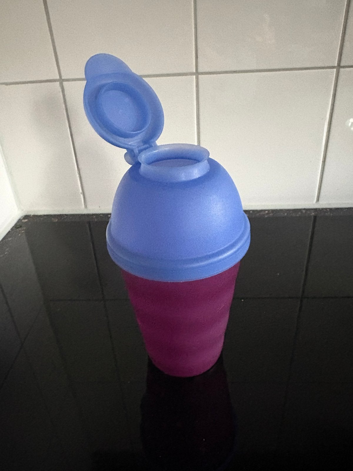 Tupperware Shaker - Paars/Blauw, Gebruikt, Paars, Ophalen of Verzenden, Shaker
