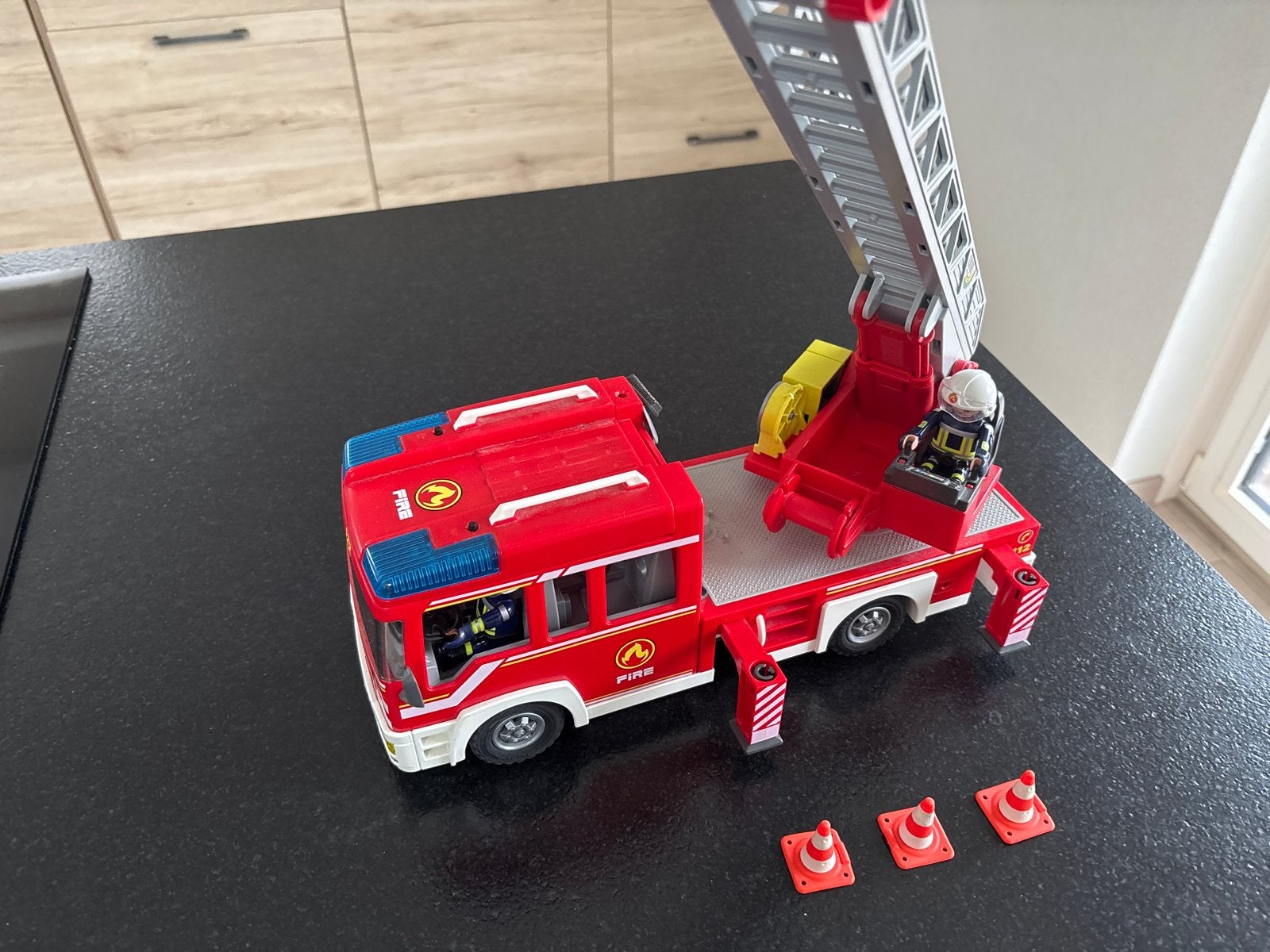 Playmobil Brandweerauto met Ladder en Figuren, Kinderen en Baby's, Ophalen, Complete set, Voertuig, Zo goed als nieuw