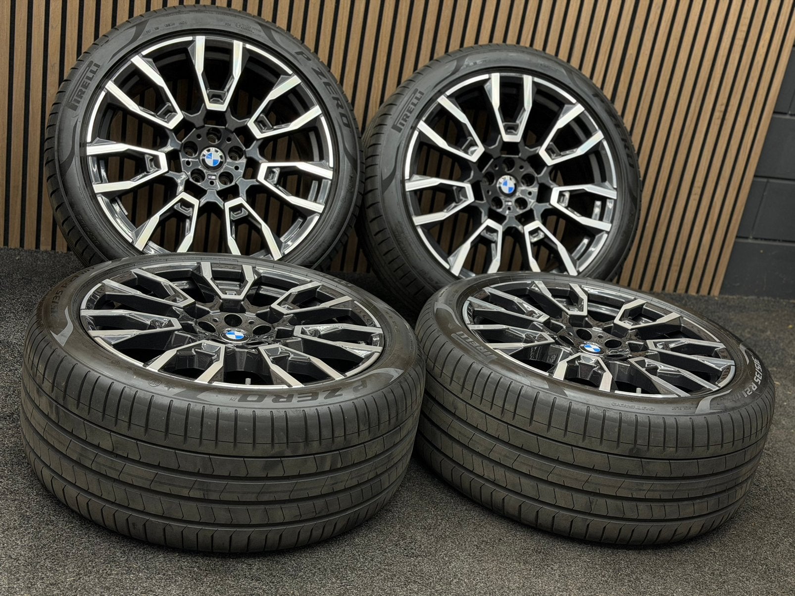 Originele 21 inch BMW X5 G05 X6 G06 915M 5x112 Pirelli BMW *, Auto-onderdelen, Banden en Velgen, Ophalen, ., 275 mm, Banden en Velgen
