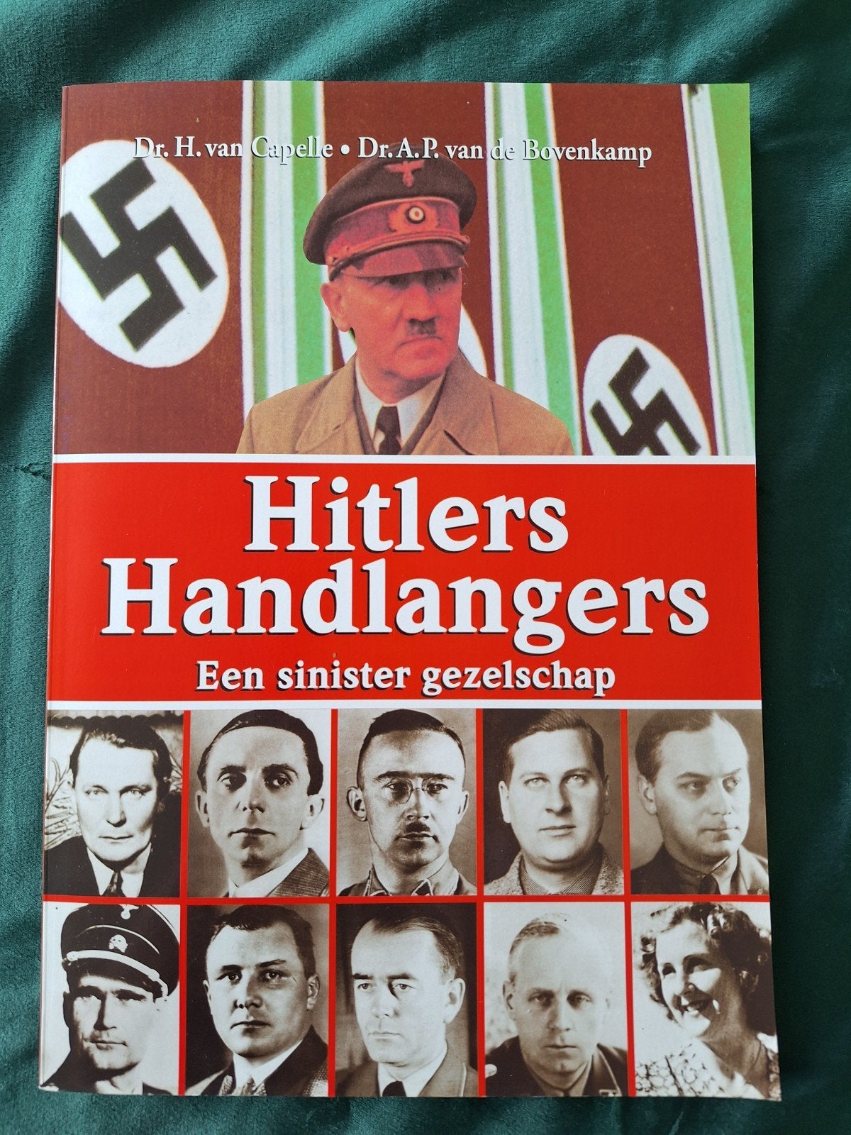 Hitlers Handlangers - Een sinister gezelschap, Ophalen of Verzenden, Tweede Wereldoorlog, Gelezen