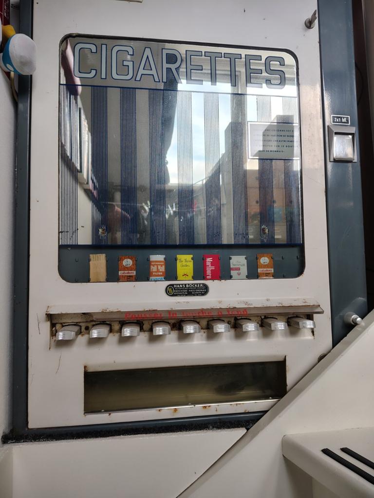 Vintage BIWA sigaretten automaat., Verzamelen, Automaten | Overige, Ophalen