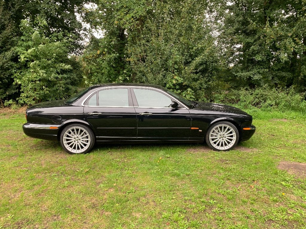XJ 3.2 SPORT 1E EIGENAAR ORGINEEL NL MET BOEKJES +NAP 2000, Auto's, Automaat, Dealer onderhouden, Achterwielaandrijving, 1634 kg