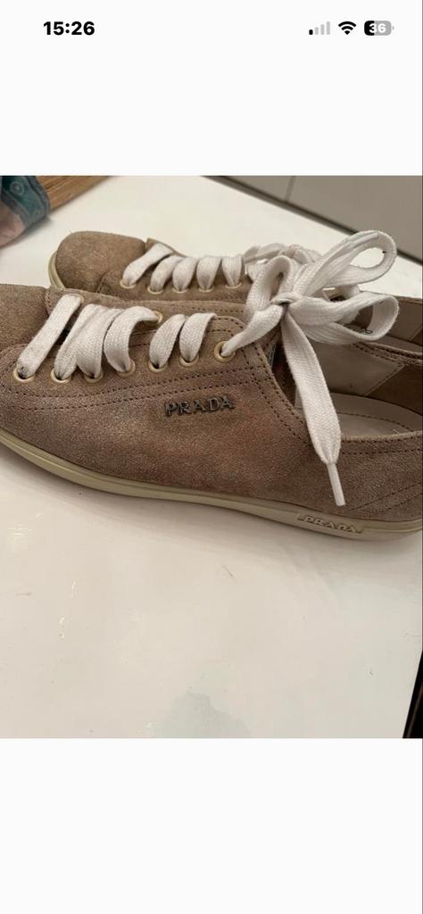 Prada suède sneakers - Maat 38, Ophalen of Verzenden, Gedragen, Beige, Sneakers of Gympen