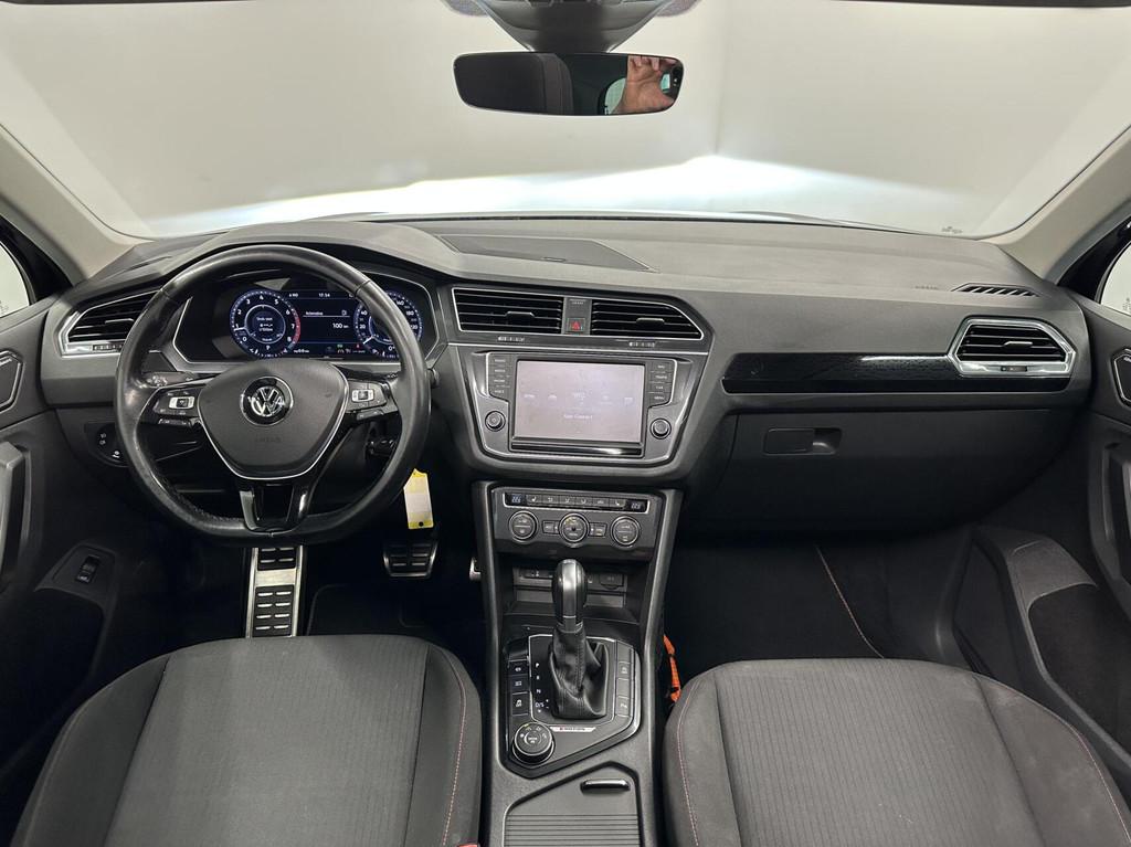 Volkswagen Tiguan 2.0 TSI 4Motion Sound TREKHAAK PANO CARPLA, Auto's, Volkswagen, Automaat, Stof, Gebruikt, Euro 6