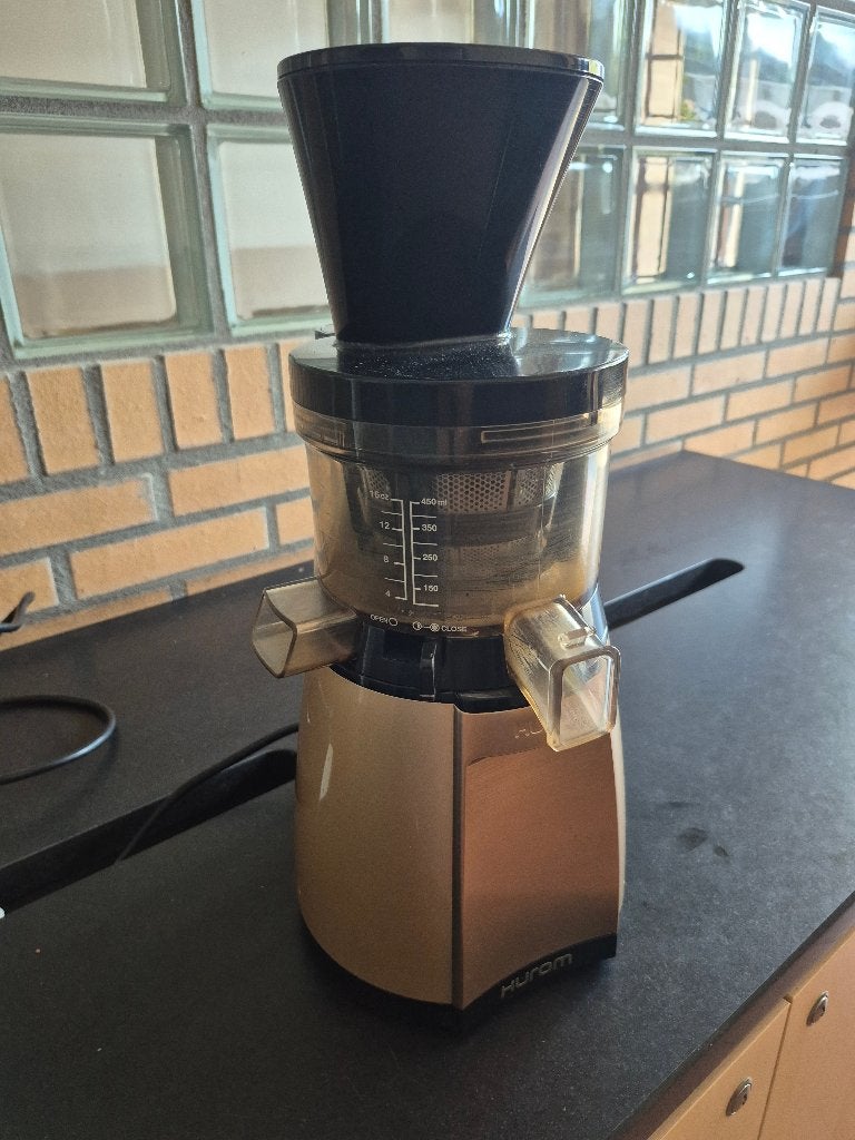 Hurom HT-LBD14 Slowjuicer - Goede Staat, Ophalen of Verzenden, Gebruikt, Elektrisch, Slowjuicer