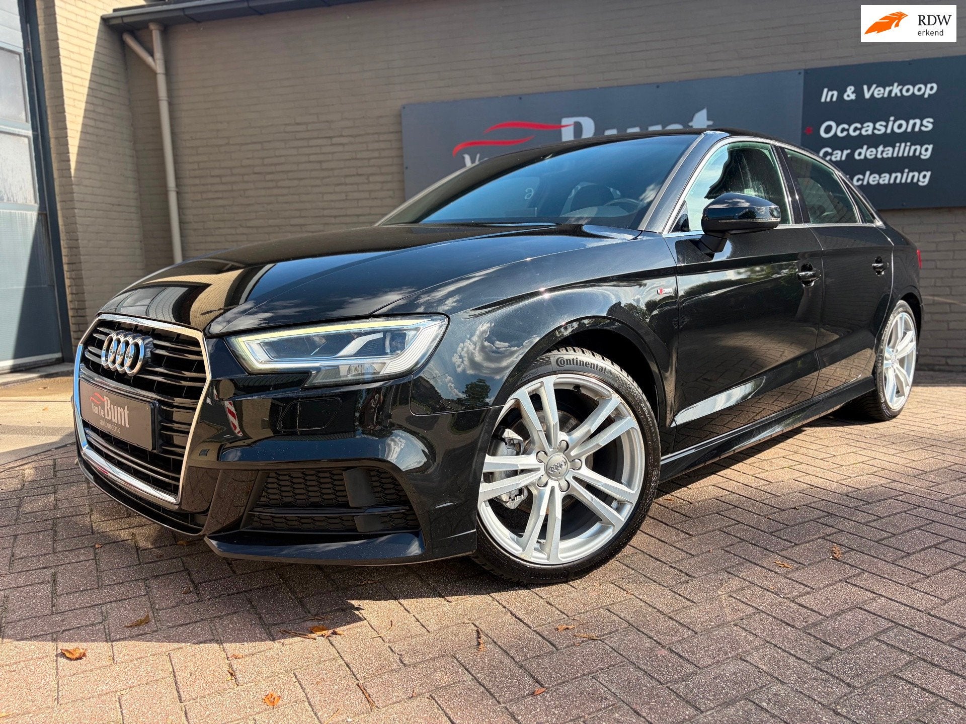 Audi A3 Limousine 1.0 TFSI S Line Edition | ORG NL | NAP | S, Auto's, Gebruikt, Zwart, Origineel Nederlands, Bedrijf