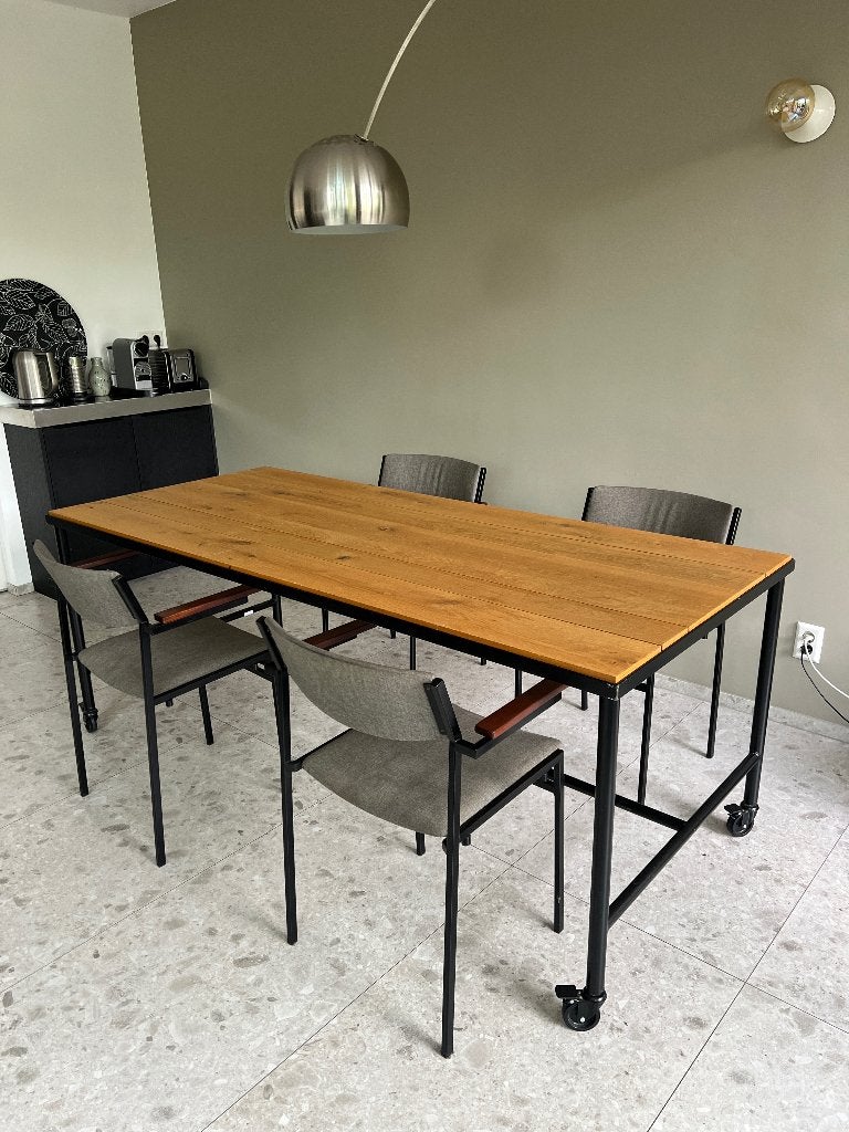 Tafel Bureau - eetkamer - atelier tafel, Ophalen, Gebruikt, Stoer, industrieel, stevig, Eikenhout