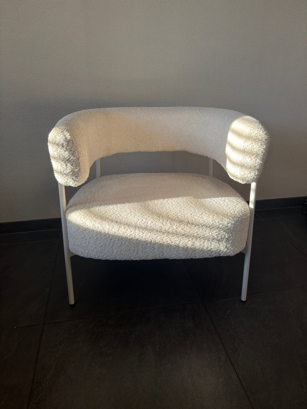 Gebroken wit bouclé fauteuil, Huis en Inrichting, Ophalen, Zo goed als nieuw, Stof