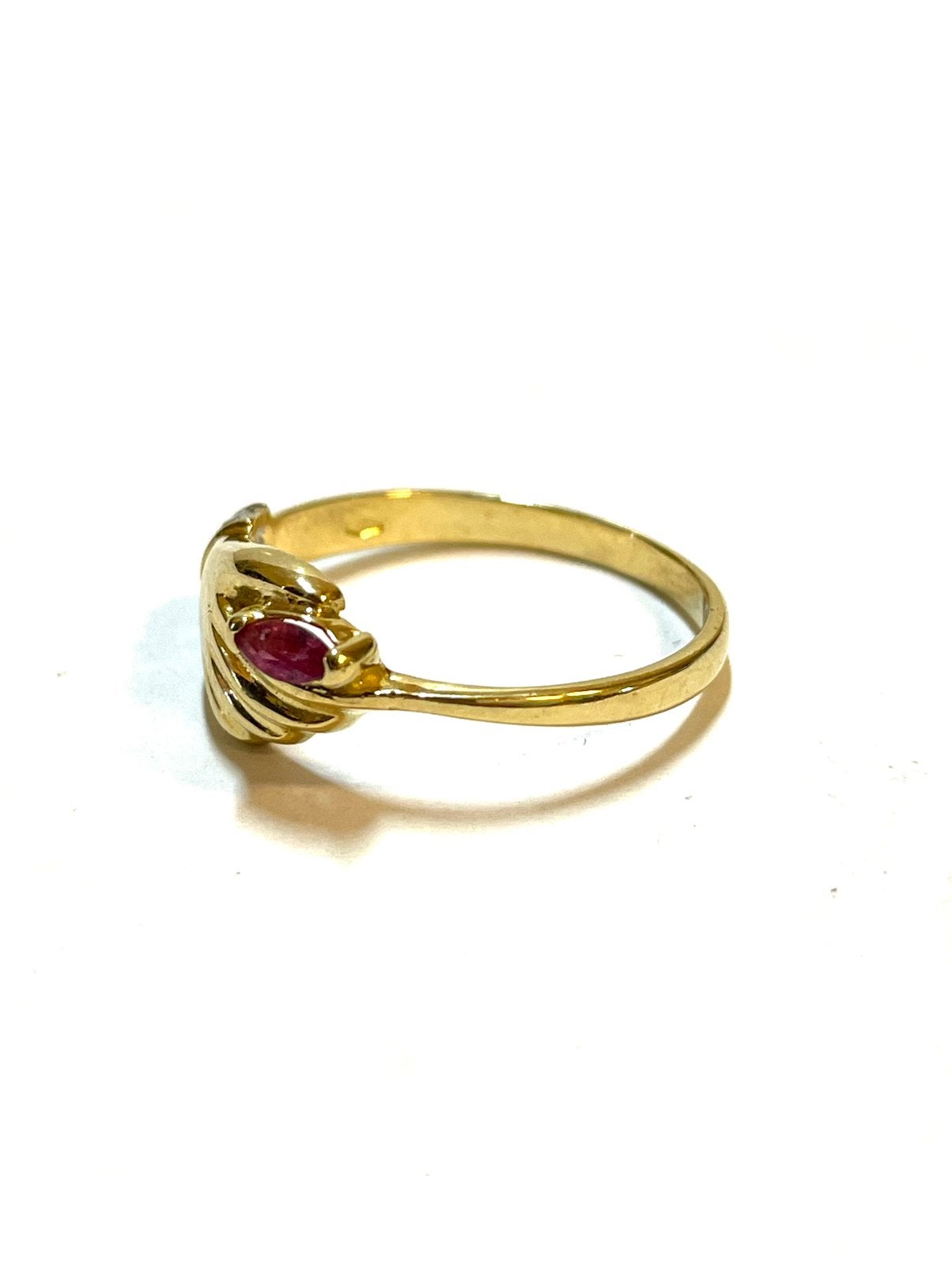 18k gouden ring met robijn en zirkonia, -, -, Ophalen of Verzenden, Zo goed als nieuw