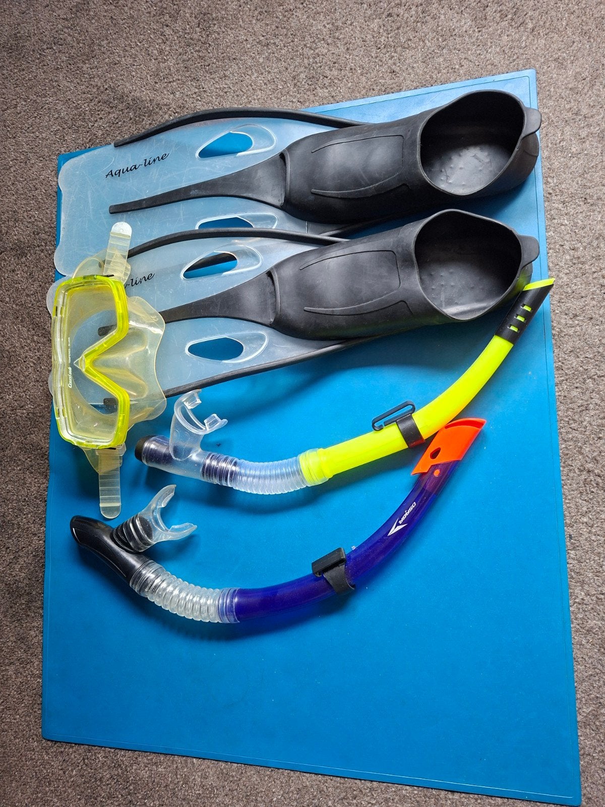 Complete snorkelset: vinnen (36-37), duikbril, 2 snorkels, Watersport en Boten, Ophalen of Verzenden, Gebruikt, Duikbril of Snorkel