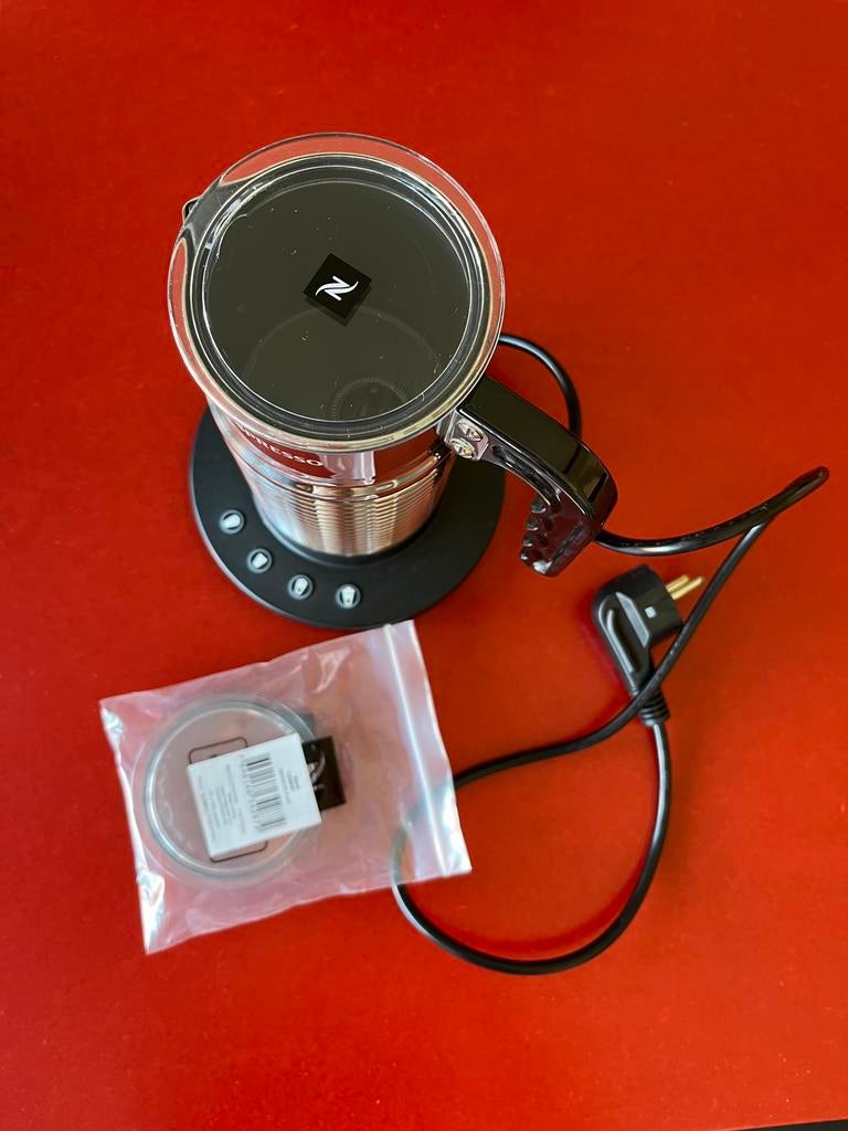 Nespresso Aeroccino 4 Melkopschuimer - Zo goed als nieuw, Witgoed en Apparatuur, Koffiezetapparaten, Gebruikt, Overige modellen