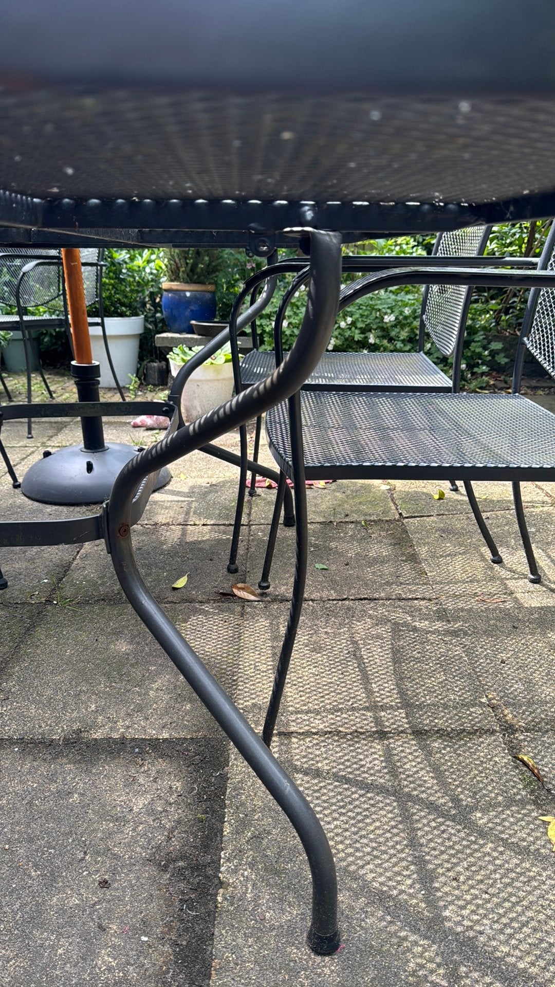 gezocht: poot voor kettler ( royal garden) tuintafel, Ophalen, Overige materialen