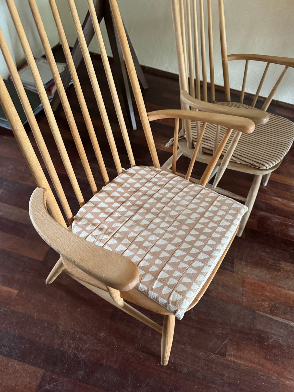 2 Vintage Ercol Windsor Fauteuils (Jaren 50 – Stalen Vering), Ophalen