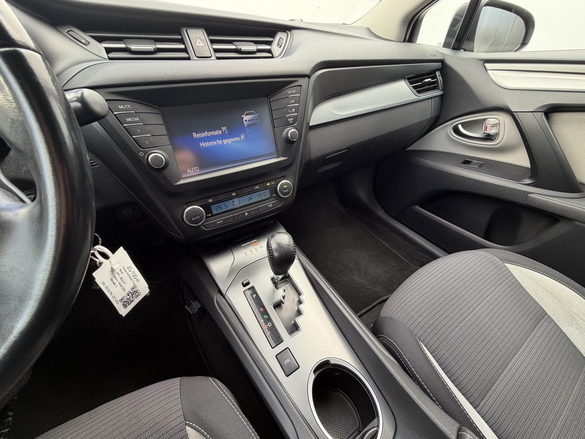 Foto 18 van Toyota Avensis Touring Sports 1.8 VVT-i Lease Pro Automaat T