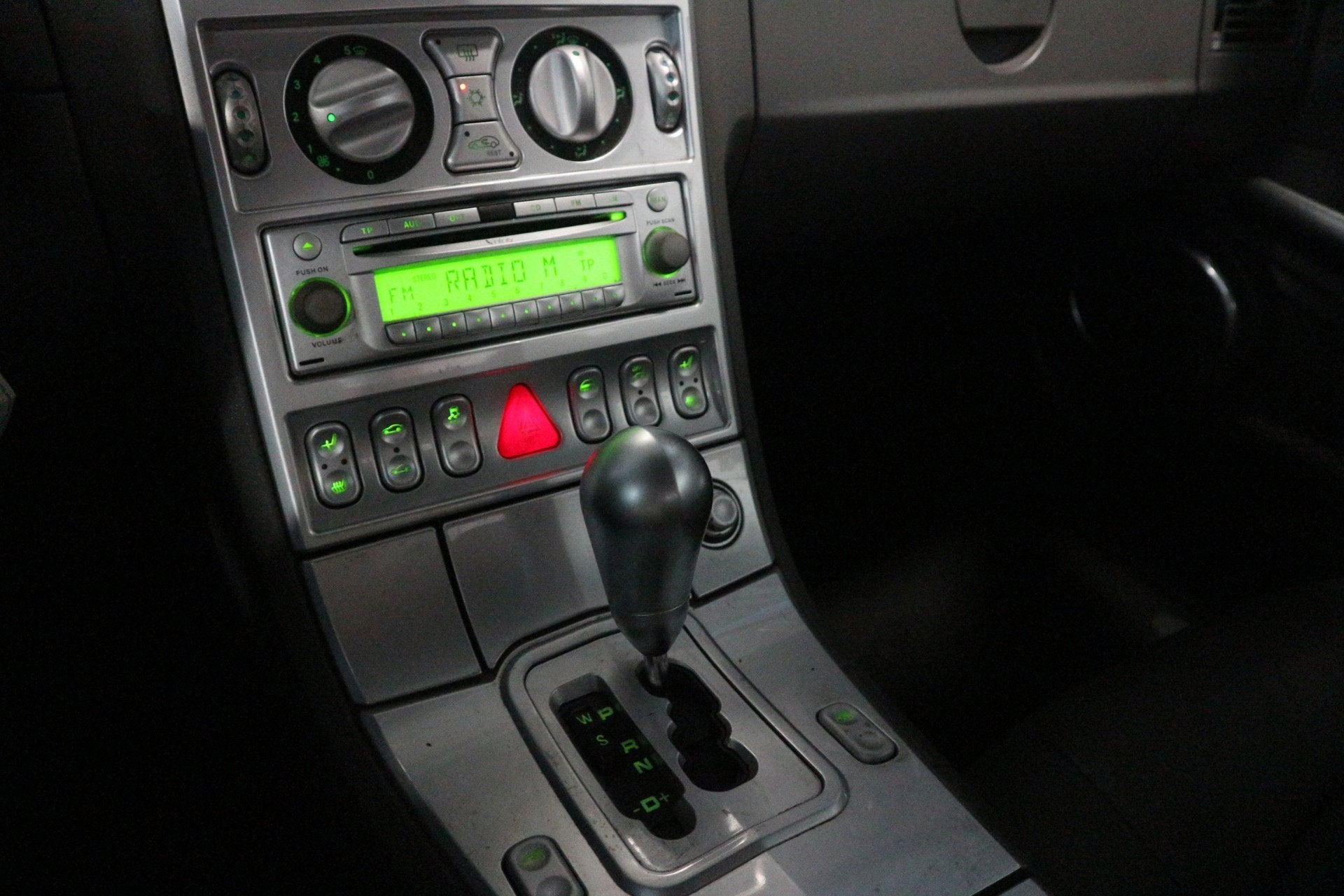 Chrysler Crossfire 3.2 V6 / AUTOMAAT / NIEUWE APK 2027 ! ! !, Auto's, Automaat, Gebruikt, 2 stoelen, Euro 4