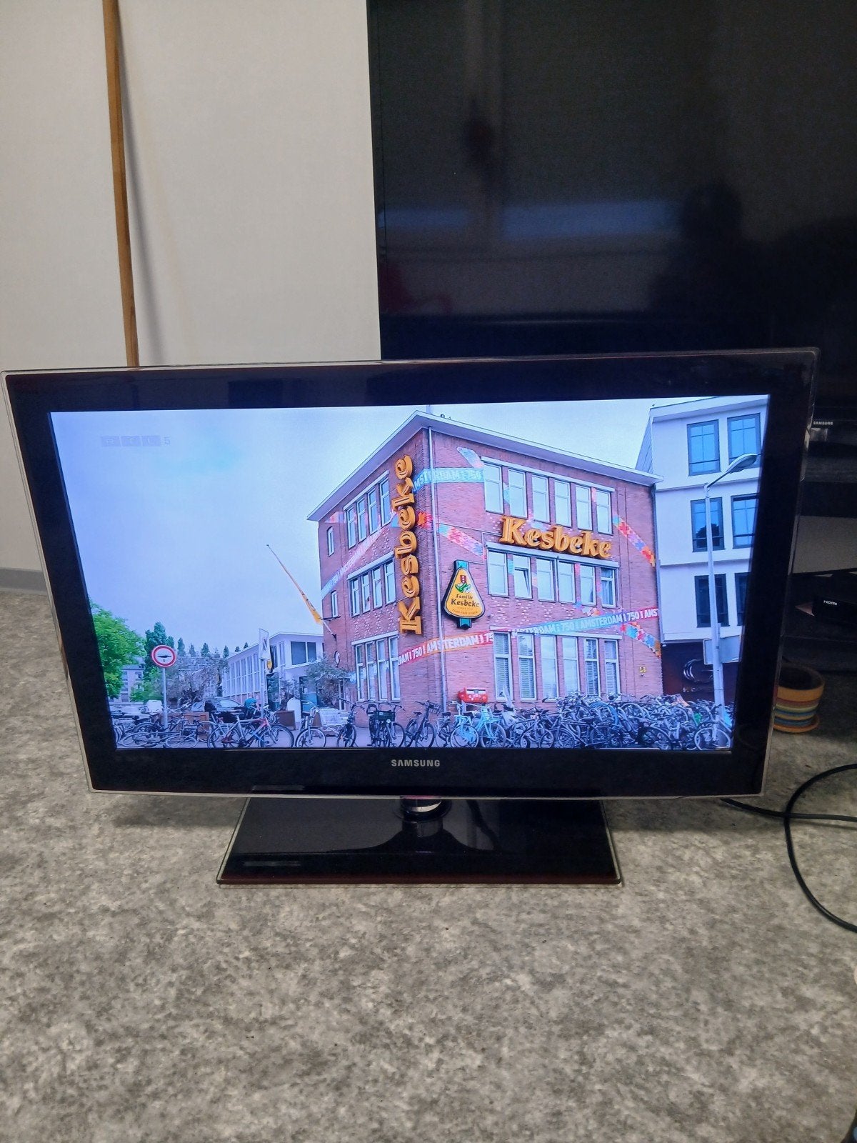Samsung tv 37inch 94cm geen smart goede net staat, Ophalen, 50 Hz, Samsung, 100 cm of meer