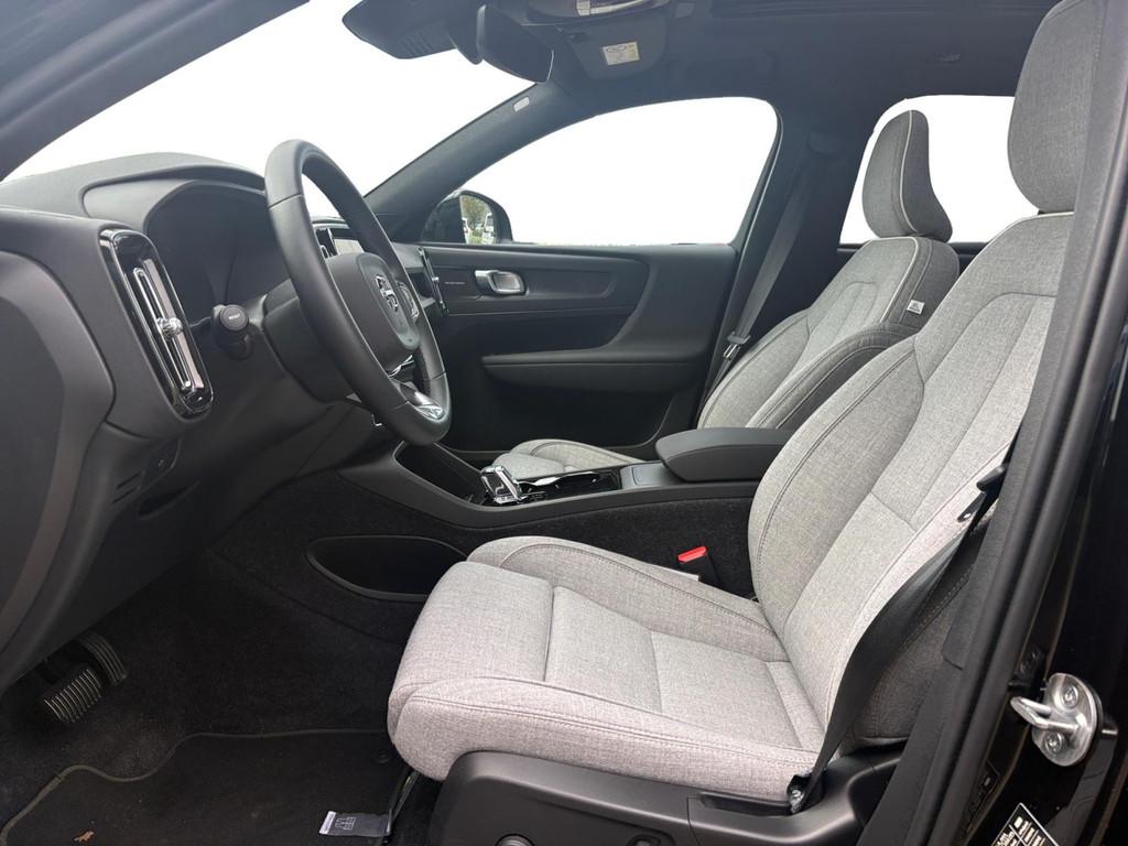 Volvo EX40 Single Motor Extended Range Ultra 82 kWh, Automaat, 252 pk, Zwart, Origineel Nederlands