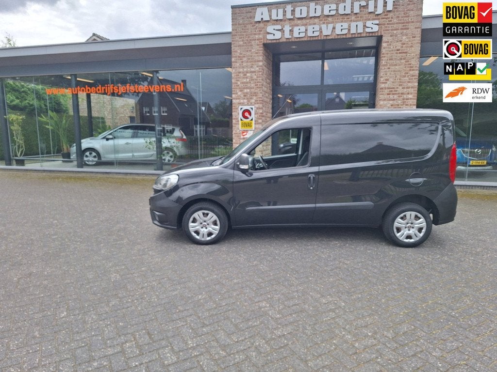 Fiat Doblò Cargo 1.3 MJ L1H1 Actual Euro 5, Voorwielaandrijving, Euro 5, Stof, Gebruikt