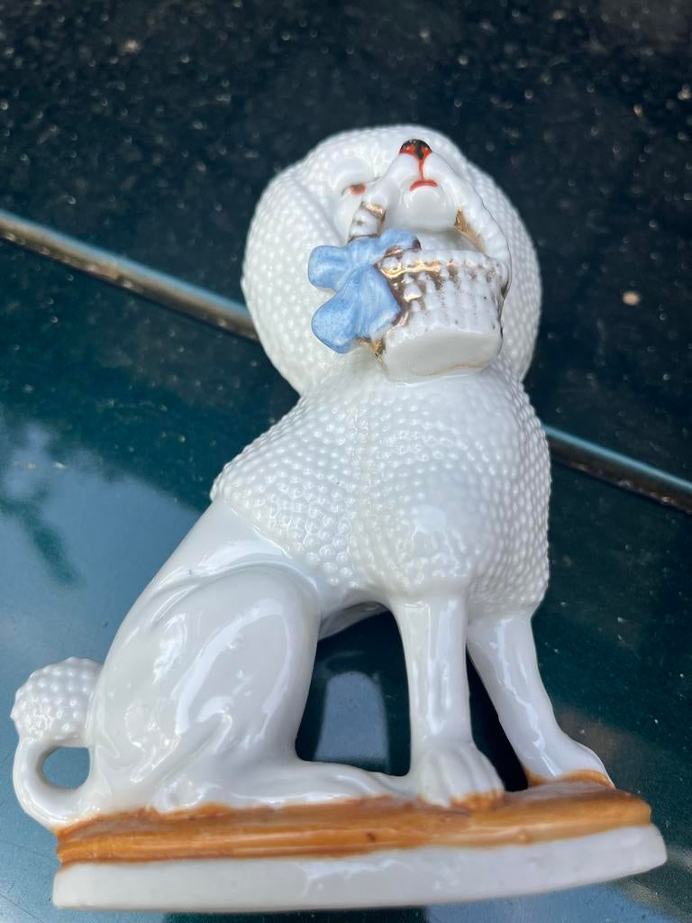 Gaaf porseleinen hondje - Poedel met mandje, Verzamelen, Ophalen of Verzenden, Zo goed als nieuw
