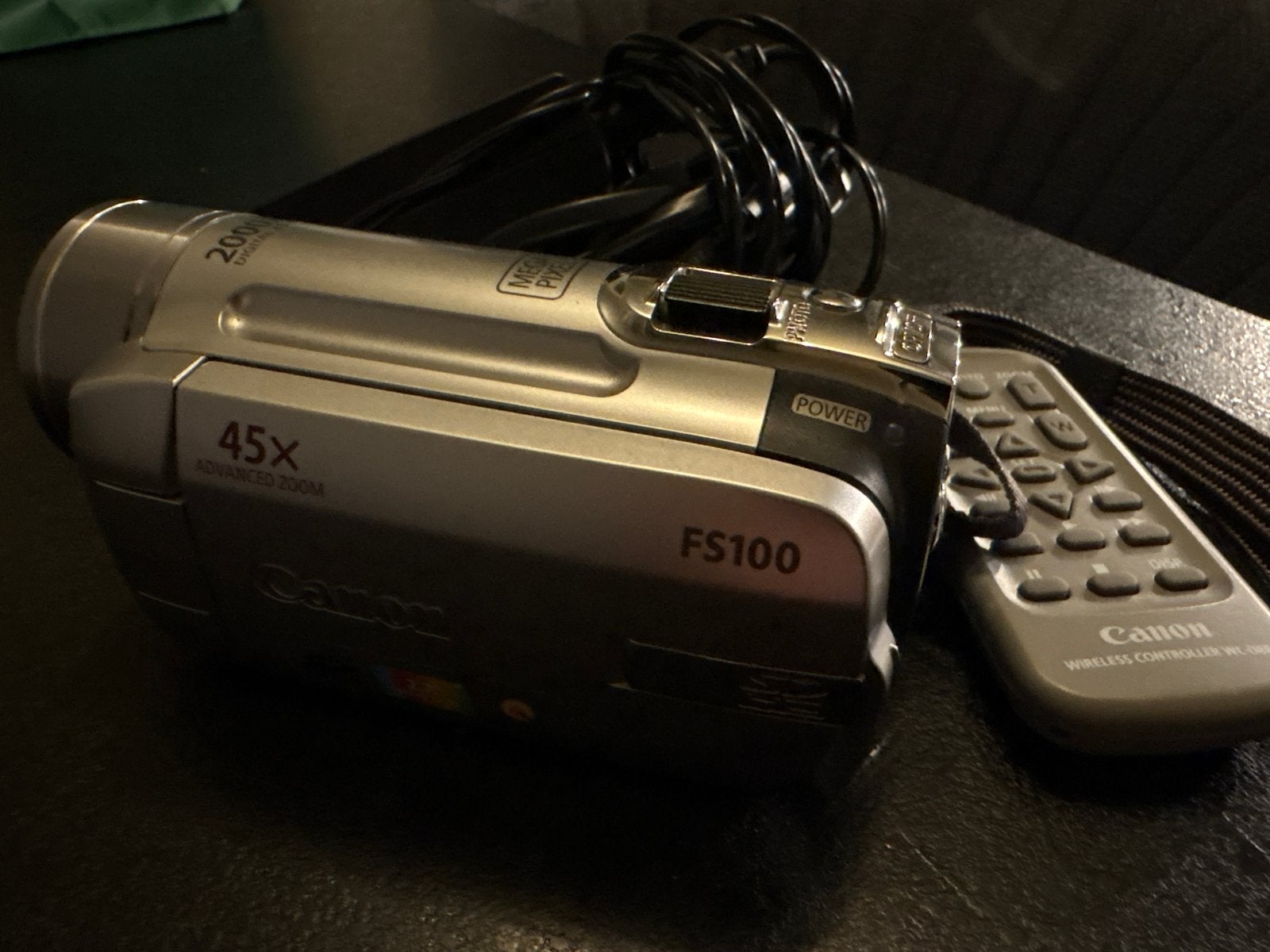 Canon FS100,lader, bediening.Camcorder met 45x Advanced Zoom, Gebruikt, Canon, 20x of meer, Overige soorten